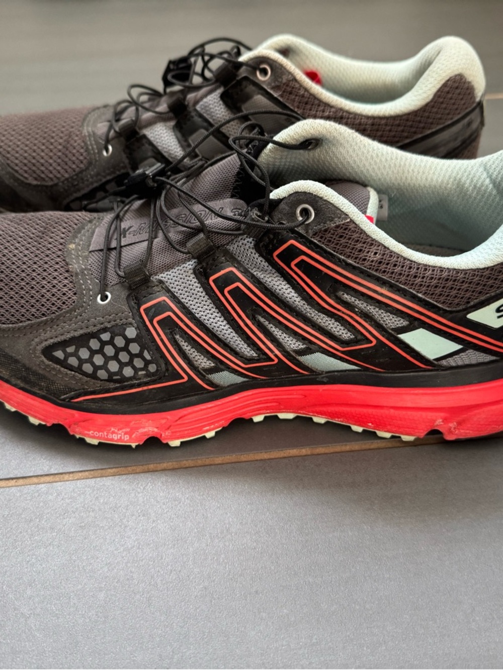 Salomon Women’s Black & Red